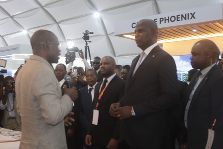 Visita do Presidente ao stand do LEM